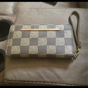 Steve Madden wallet